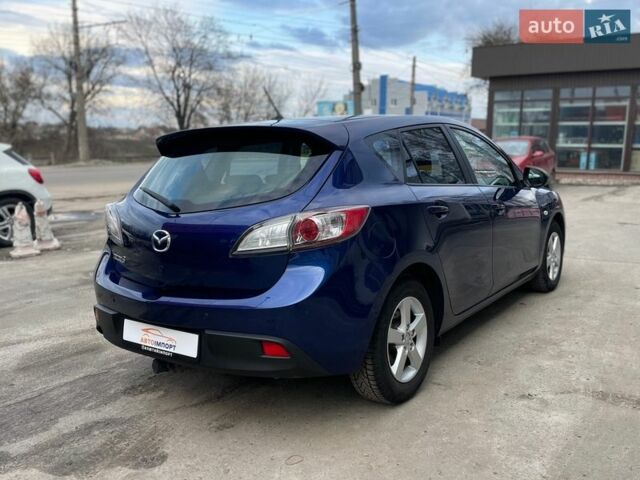 Синий Мазда 3, объемом двигателя 1.6 л и пробегом 200 тыс. км за 8400 $, фото 2 на Automoto.ua