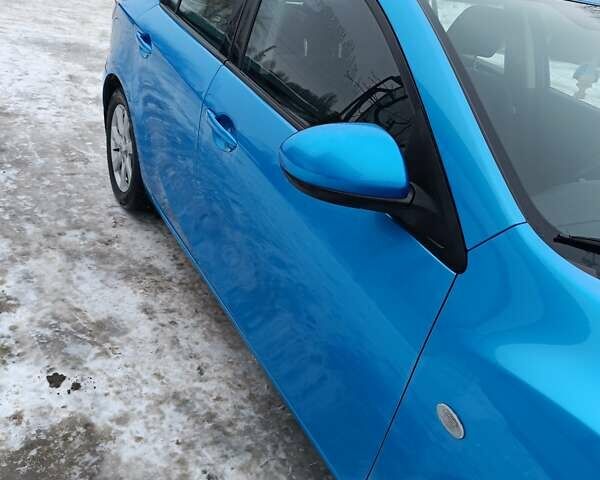 Синий Мазда 3, объемом двигателя 1.6 л и пробегом 237 тыс. км за 7150 $, фото 7 на Automoto.ua