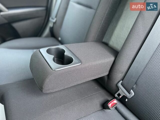 Синий Мазда 3, объемом двигателя 1.6 л и пробегом 200 тыс. км за 8400 $, фото 35 на Automoto.ua