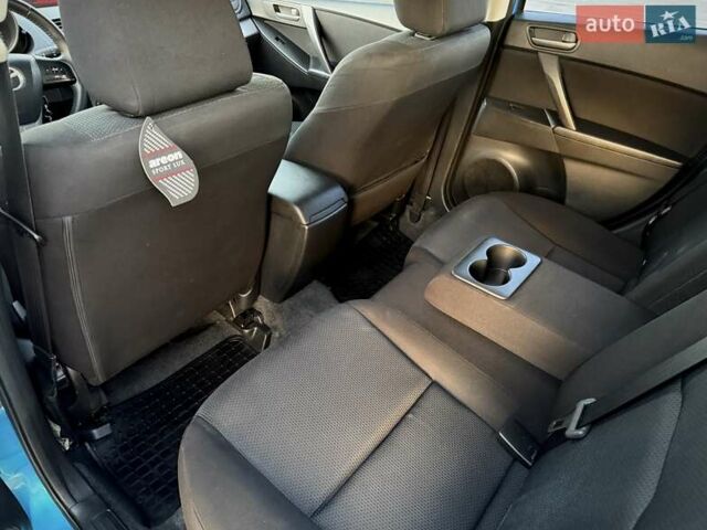 Синий Мазда 3, объемом двигателя 1.6 л и пробегом 226 тыс. км за 7999 $, фото 17 на Automoto.ua