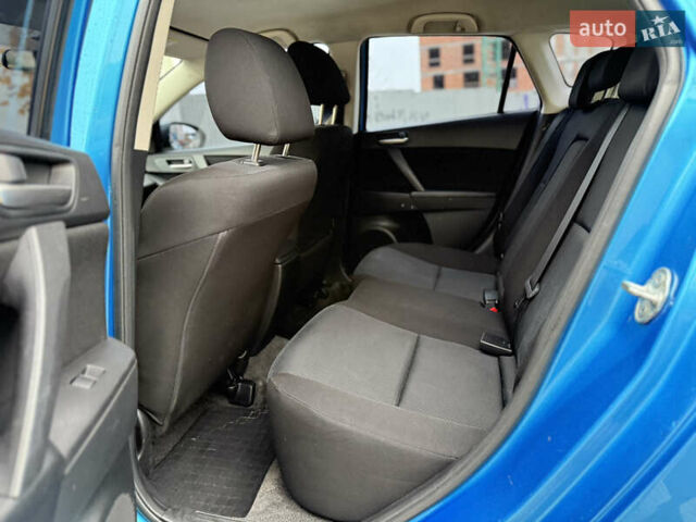 Синий Мазда 3, объемом двигателя 1.6 л и пробегом 226 тыс. км за 8500 $, фото 11 на Automoto.ua