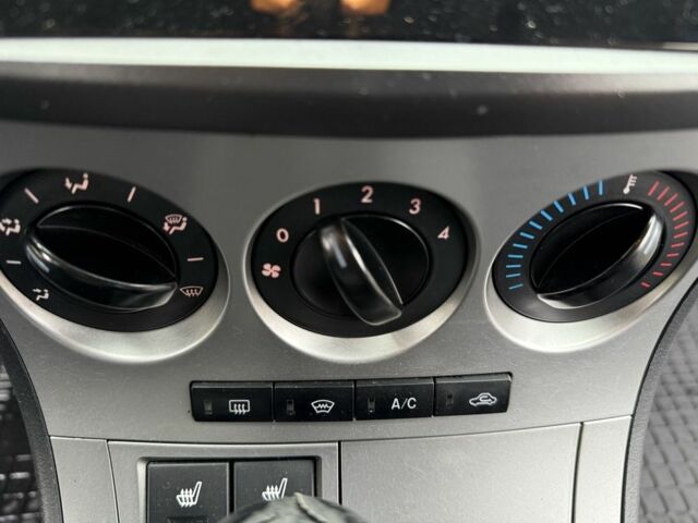 Синий Мазда 3, объемом двигателя 1.6 л и пробегом 227 тыс. км за 7500 $, фото 10 на Automoto.ua