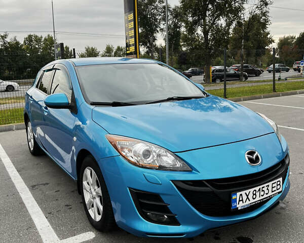 Синий Мазда 3, объемом двигателя 1.6 л и пробегом 208 тыс. км за 8500 $, фото 2 на Automoto.ua