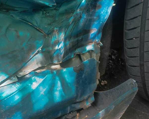 Синий Мазда 3, объемом двигателя 1.6 л и пробегом 148 тыс. км за 4300 $, фото 8 на Automoto.ua
