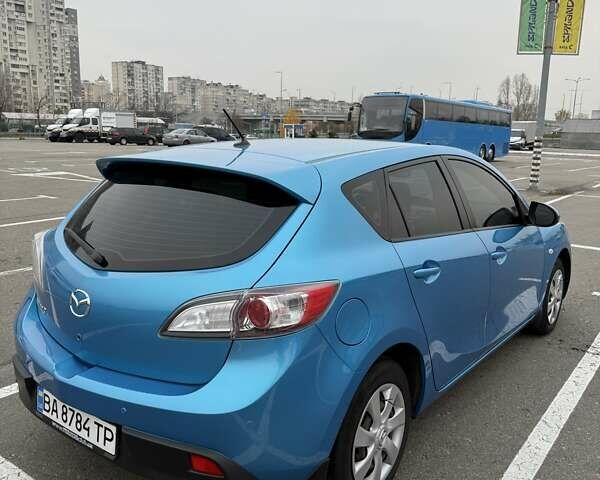 Синий Мазда 3, объемом двигателя 1.6 л и пробегом 144 тыс. км за 8400 $, фото 6 на Automoto.ua