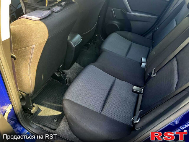 Синий Мазда 3, объемом двигателя 1.6 л и пробегом 147 тыс. км за 7500 $, фото 9 на Automoto.ua