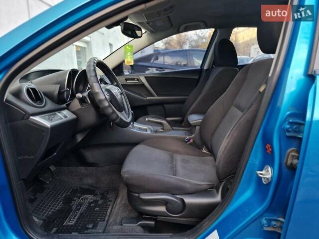 Синий Мазда 3, объемом двигателя 1.6 л и пробегом 188 тыс. км за 8990 $, фото 42 на Automoto.ua