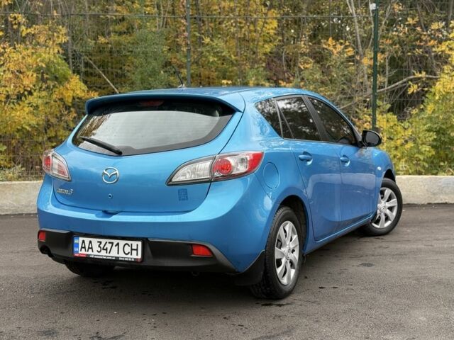 Синий Мазда 3, объемом двигателя 1.6 л и пробегом 227 тыс. км за 7500 $, фото 6 на Automoto.ua