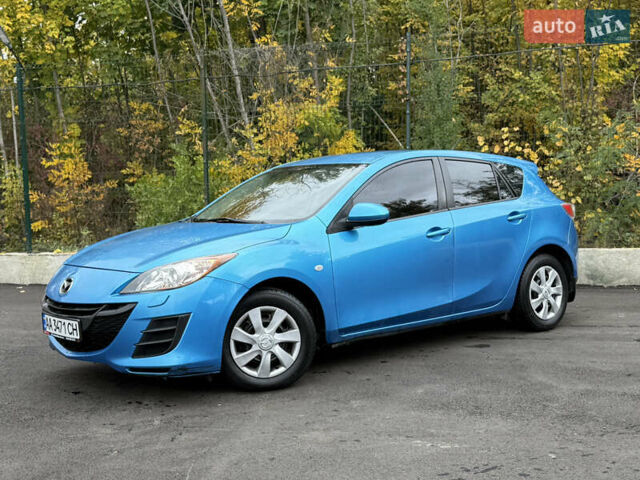 Синий Мазда 3, объемом двигателя 1.6 л и пробегом 227 тыс. км за 7500 $, фото 2 на Automoto.ua
