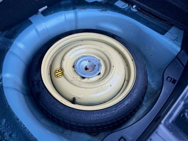 Синій Мазда 3, об'ємом двигуна 1.6 л та пробігом 227 тис. км за 7500 $, фото 28 на Automoto.ua