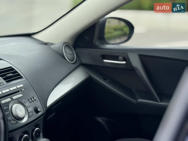 Синий Мазда 3, объемом двигателя 2 л и пробегом 230 тыс. км за 7700 $, фото 32 на Automoto.ua