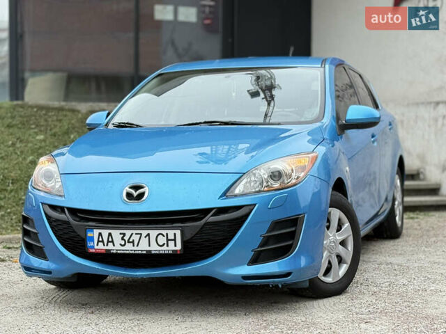 Синий Мазда 3, объемом двигателя 1.6 л и пробегом 226 тыс. км за 8500 $, фото 1 на Automoto.ua