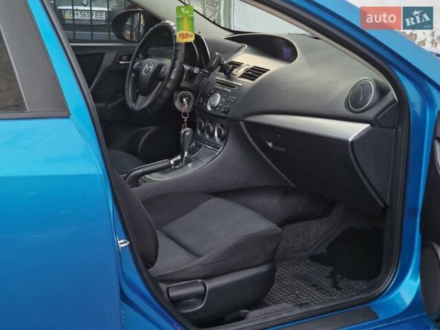 Синий Мазда 3, объемом двигателя 1.6 л и пробегом 188 тыс. км за 8990 $, фото 52 на Automoto.ua
