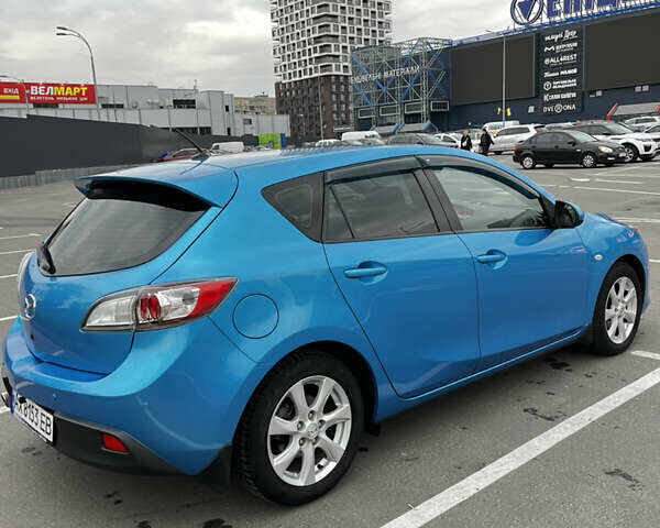 Синий Мазда 3, объемом двигателя 1.6 л и пробегом 208 тыс. км за 8500 $, фото 3 на Automoto.ua