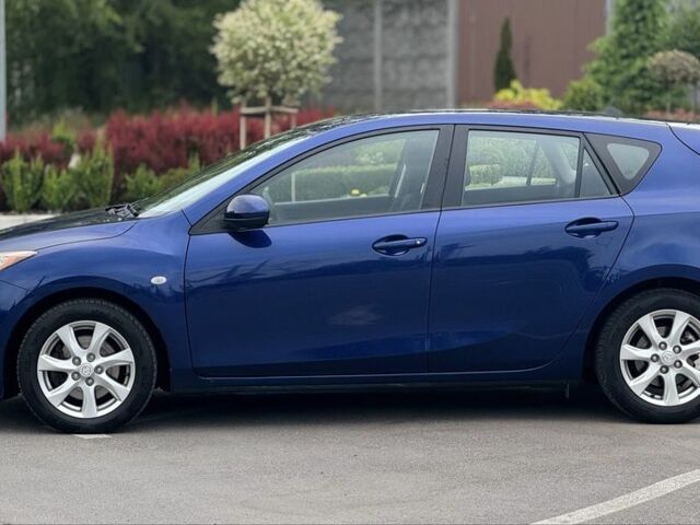 Синий Мазда 3, объемом двигателя 2 л и пробегом 232 тыс. км за 7999 $, фото 3 на Automoto.ua