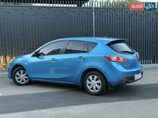 Синій Мазда 3, об'ємом двигуна 1.6 л та пробігом 226 тис. км за 7700 $, фото 13 на Automoto.ua