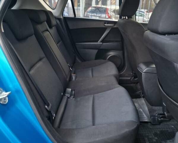 Синий Мазда 3, объемом двигателя 1.6 л и пробегом 188 тыс. км за 8990 $, фото 58 на Automoto.ua