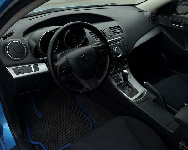 Синий Мазда 3, объемом двигателя 1.6 л и пробегом 144 тыс. км за 8400 $, фото 14 на Automoto.ua