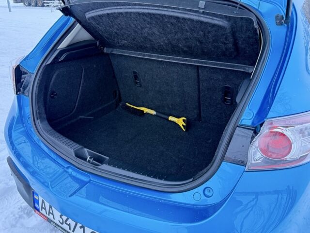 Синий Мазда 3, объемом двигателя 1.6 л и пробегом 225 тыс. км за 7950 $, фото 21 на Automoto.ua