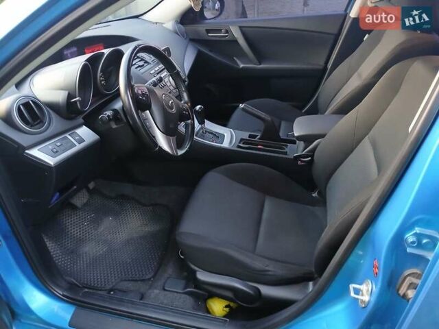 Синій Мазда 3, об'ємом двигуна 1.6 л та пробігом 112 тис. км за 8600 $, фото 11 на Automoto.ua