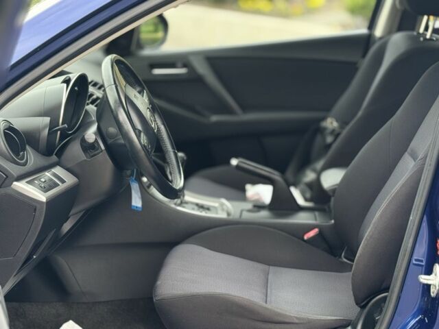 Синий Мазда 3, объемом двигателя 2 л и пробегом 232 тыс. км за 7999 $, фото 13 на Automoto.ua