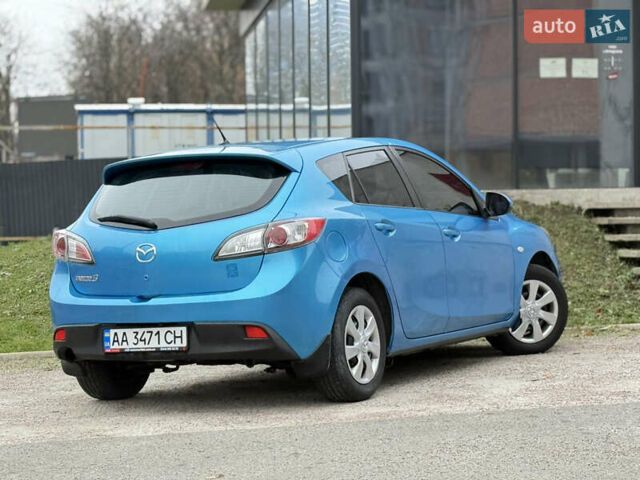 Синий Мазда 3, объемом двигателя 1.6 л и пробегом 226 тыс. км за 8500 $, фото 8 на Automoto.ua