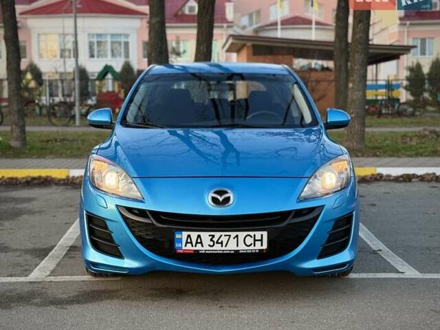 Синий Мазда 3, объемом двигателя 1.6 л и пробегом 226 тыс. км за 7999 $, фото 2 на Automoto.ua