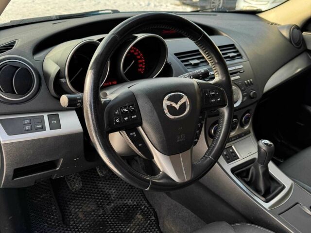 Синий Мазда 3, объемом двигателя 2.2 л и пробегом 190 тыс. км за 7650 $, фото 8 на Automoto.ua