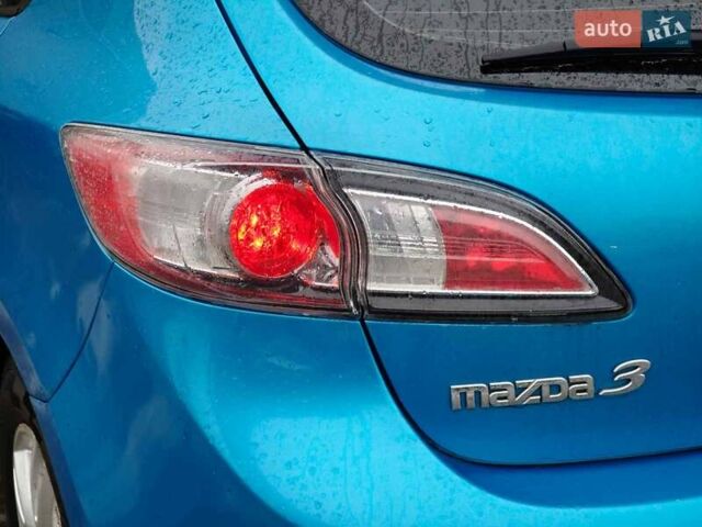 Синий Мазда 3, объемом двигателя 1.6 л и пробегом 181 тыс. км за 7990 $, фото 10 на Automoto.ua