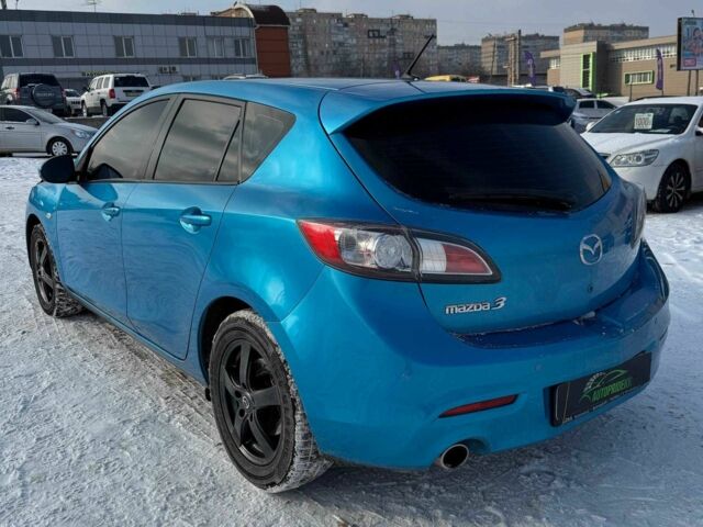Синий Мазда 3, объемом двигателя 2.2 л и пробегом 190 тыс. км за 7650 $, фото 3 на Automoto.ua
