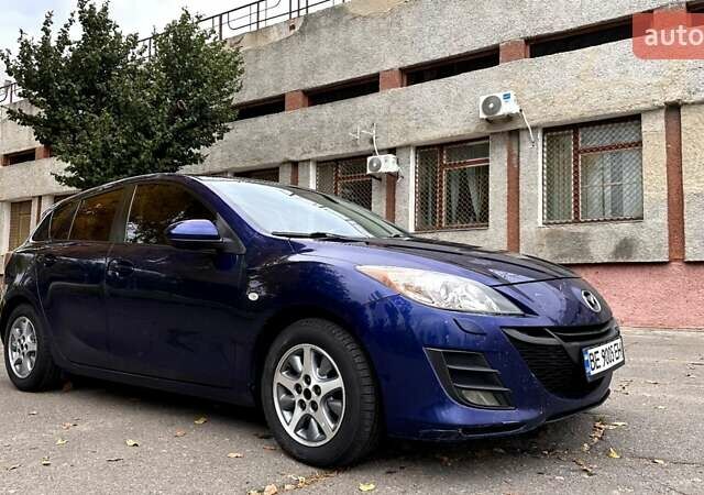 Синий Мазда 3, объемом двигателя 1.6 л и пробегом 293 тыс. км за 6500 $, фото 1 на Automoto.ua