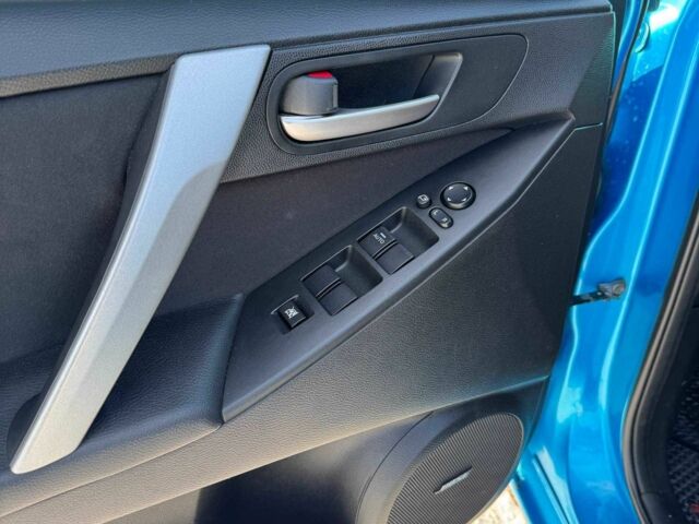 Синий Мазда 3, объемом двигателя 2.2 л и пробегом 190 тыс. км за 7650 $, фото 10 на Automoto.ua