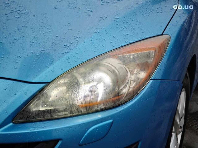 Синій Мазда 3, об'ємом двигуна 1.6 л та пробігом 181 тис. км за 7990 $, фото 4 на Automoto.ua