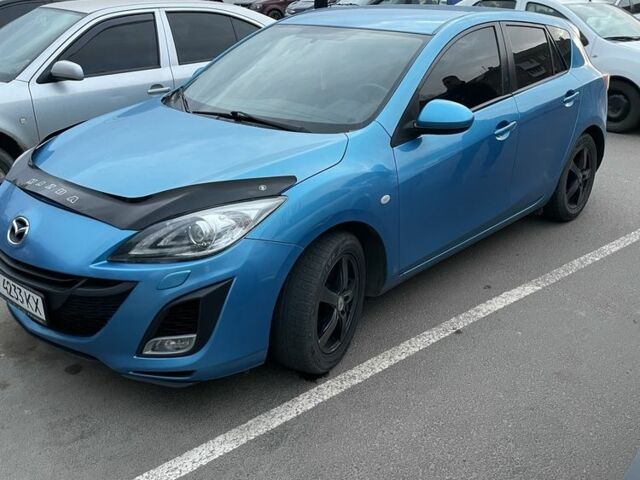 Синій Мазда 3, об'ємом двигуна 2.2 л та пробігом 190 тис. км за 6900 $, фото 1 на Automoto.ua