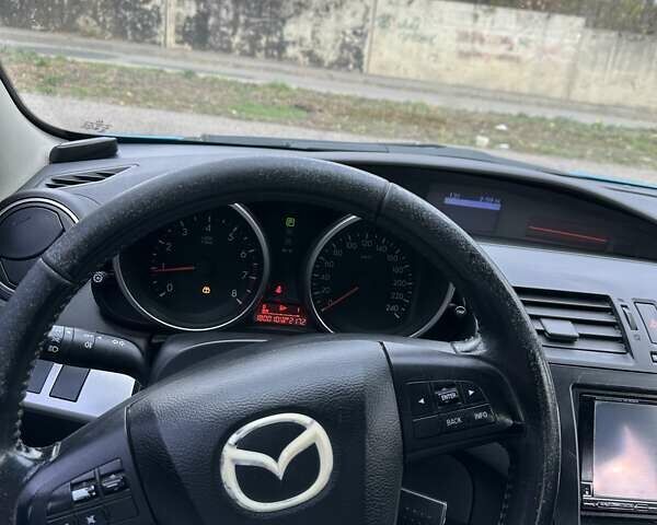 Синий Мазда 3, объемом двигателя 1.6 л и пробегом 180 тыс. км за 8200 $, фото 10 на Automoto.ua