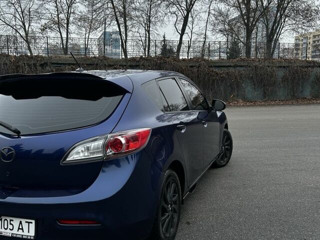 Синий Мазда 3, объемом двигателя 2 л и пробегом 165 тыс. км за 8000 $, фото 5 на Automoto.ua