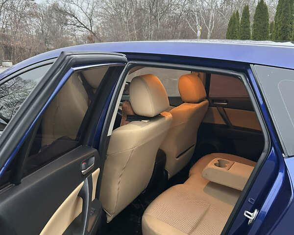 Синий Мазда 3, объемом двигателя 2 л и пробегом 165 тыс. км за 8000 $, фото 6 на Automoto.ua