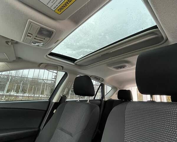 Синій Мазда 3, об'ємом двигуна 2 л та пробігом 197 тис. км за 7999 $, фото 5 на Automoto.ua