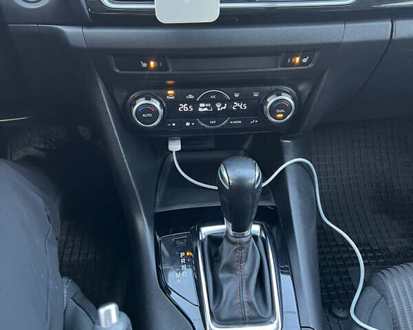 Синий Мазда 3, объемом двигателя 1.5 л и пробегом 172 тыс. км за 9900 $, фото 13 на Automoto.ua