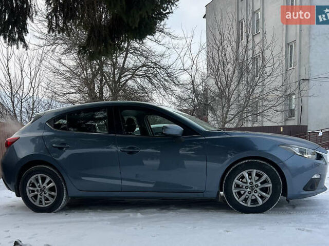 Синий Мазда 3, объемом двигателя 1.5 л и пробегом 172 тыс. км за 9900 $, фото 4 на Automoto.ua