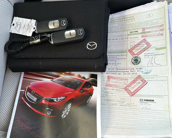 Синий Мазда 3, объемом двигателя 2.2 л и пробегом 235 тыс. км за 10500 $, фото 12 на Automoto.ua