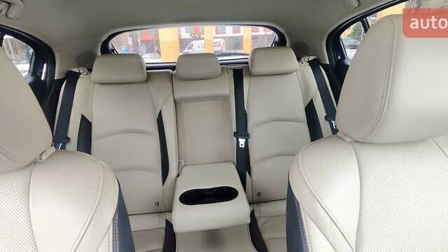 Синий Мазда 3, объемом двигателя 2.19 л и пробегом 235 тыс. км за 9100 $, фото 15 на Automoto.ua