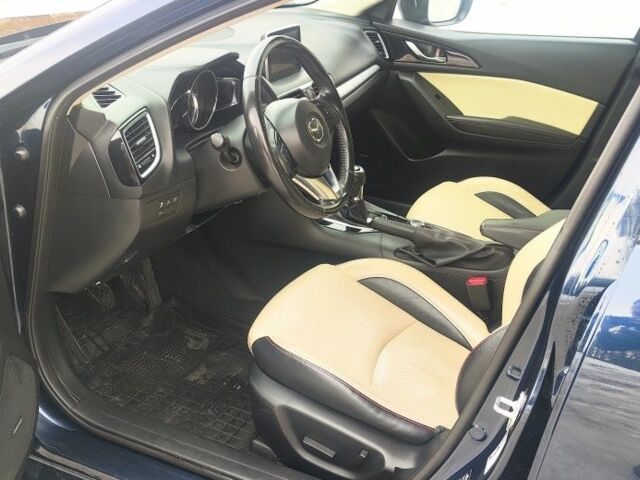 Синій Мазда 3, об'ємом двигуна 2.2 л та пробігом 235 тис. км за 9100 $, фото 4 на Automoto.ua