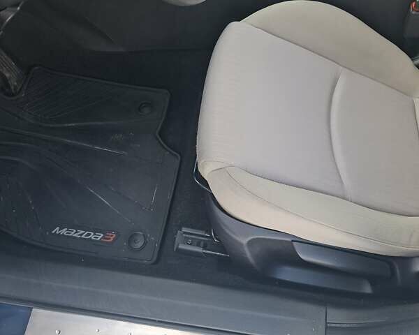 Синий Мазда 3, объемом двигателя 2 л и пробегом 184 тыс. км за 9600 $, фото 21 на Automoto.ua