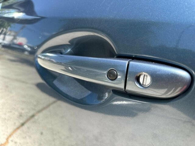 Синій Мазда 3, об'ємом двигуна 2 л та пробігом 101 тис. км за 10800 $, фото 3 на Automoto.ua
