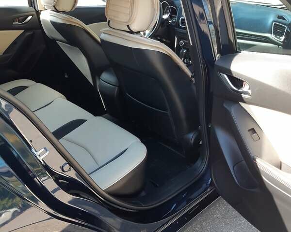Синий Мазда 3, объемом двигателя 2.5 л и пробегом 70 тыс. км за 14000 $, фото 4 на Automoto.ua