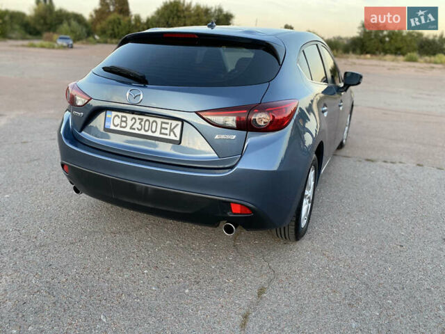 Синий Мазда 3, объемом двигателя 2 л и пробегом 120 тыс. км за 12500 $, фото 5 на Automoto.ua