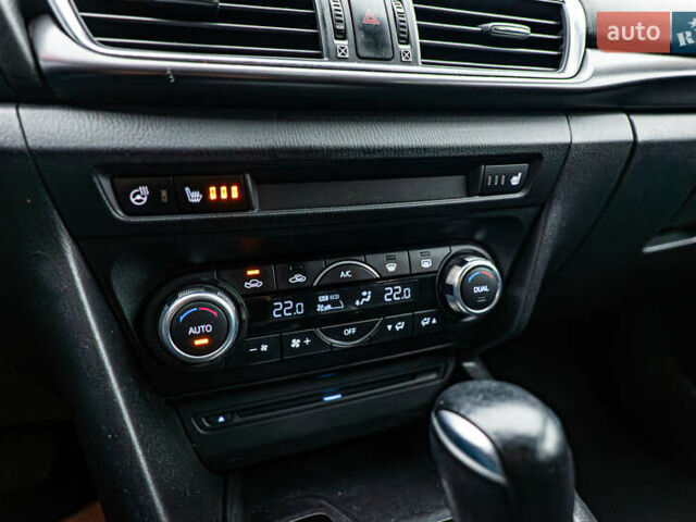 Синий Мазда 3, объемом двигателя 1.5 л и пробегом 86 тыс. км за 14953 $, фото 18 на Automoto.ua