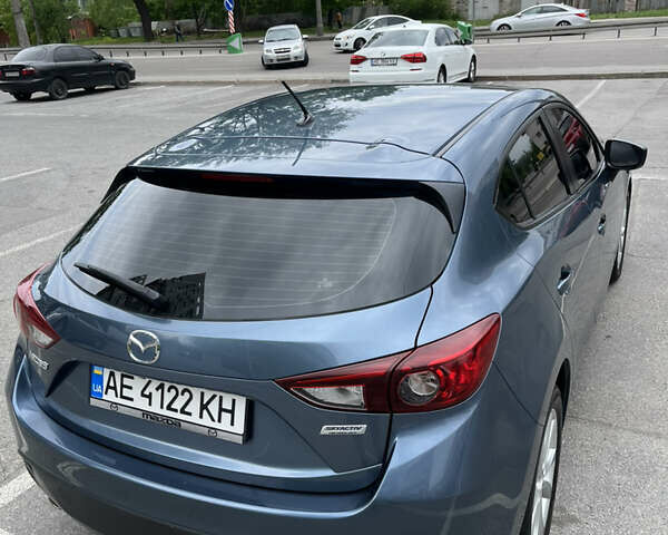 Синий Мазда 3, объемом двигателя 2 л и пробегом 125 тыс. км за 11000 $, фото 2 на Automoto.ua