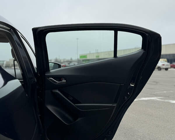 Синій Мазда 3, об'ємом двигуна 1.5 л та пробігом 160 тис. км за 14300 $, фото 7 на Automoto.ua